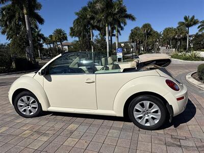 2008 Volkswagen New Beetle Convertible S  WOW!! ONLY 79K MILES !! RARE COLOR COMBO !!954-902-9298 !! - Photo 5 - Pompano Beach, FL 33069