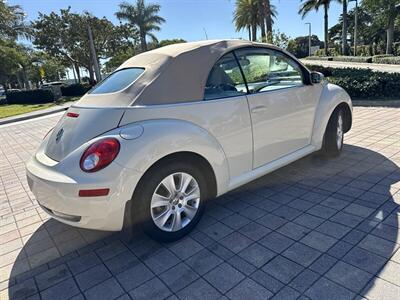 2008 Volkswagen New Beetle Convertible S  WOW!! ONLY 79K MILES !! RARE COLOR COMBO !!954-902-9298 !! - Photo 35 - Pompano Beach, FL 33069