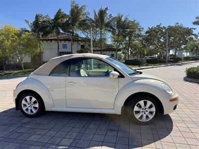 2008 Volkswagen New Beetle Convertible S  WOW!! ONLY 79K MILES !! RARE COLOR COMBO !!954-902-9298 !! - Photo 18 - Pompano Beach, FL 33069