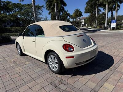 2008 Volkswagen New Beetle Convertible S  WOW!! ONLY 79K MILES !! RARE COLOR COMBO !!954-902-9298 !! - Photo 4 - Pompano Beach, FL 33069