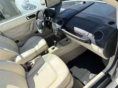 2008 Volkswagen New Beetle Convertible S  WOW!! ONLY 79K MILES !! RARE COLOR COMBO !!954-902-9298 !! - Photo 59 - Pompano Beach, FL 33069