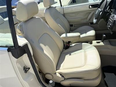 2008 Volkswagen New Beetle Convertible S  WOW!! ONLY 79K MILES !! RARE COLOR COMBO !!954-902-9298 !! - Photo 61 - Pompano Beach, FL 33069