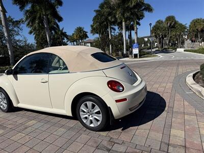 2008 Volkswagen New Beetle Convertible S  WOW!! ONLY 79K MILES !! RARE COLOR COMBO !!954-902-9298 !! - Photo 28 - Pompano Beach, FL 33069