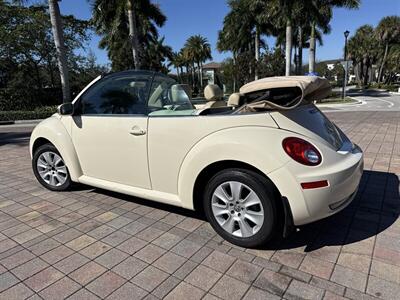 2008 Volkswagen New Beetle Convertible S  WOW!! ONLY 79K MILES !! RARE COLOR COMBO !!954-902-9298 !! - Photo 44 - Pompano Beach, FL 33069