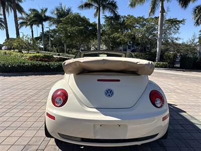 2008 Volkswagen New Beetle Convertible S  WOW!! ONLY 79K MILES !! RARE COLOR COMBO !!954-902-9298 !! - Photo 8 - Pompano Beach, FL 33069