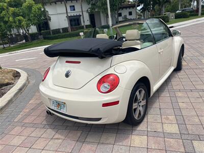 2006 Volkswagen New Beetle Convertible 2.5  convertible - Photo 38 - Pompano Beach, FL 33069