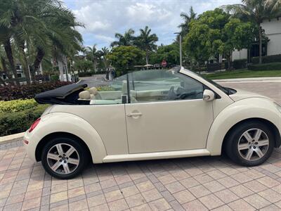 2006 Volkswagen New Beetle Convertible 2.5  convertible - Photo 6 - Pompano Beach, FL 33069