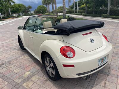 2006 Volkswagen New Beetle Convertible 2.5  convertible - Photo 39 - Pompano Beach, FL 33069