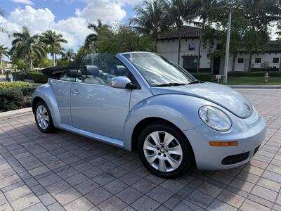 2010 Volkswagen New Beetle Convertible GLS  WOW !! LOW MILES !! GREAT COLOR COMBO !!954-902-9298 - Photo 1 - Pompano Beach, FL 33069