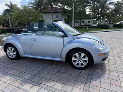 2010 Volkswagen New Beetle Convertible GLS  WOW !! LOW MILES !! GREAT COLOR COMBO !!954-902-9298 - Photo 8 - Pompano Beach, FL 33069