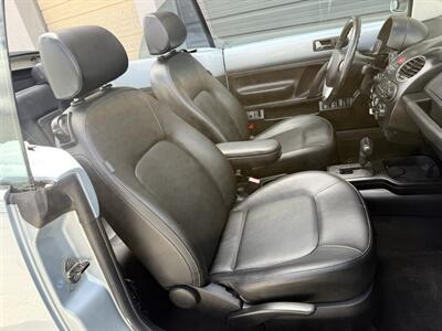 2010 Volkswagen New Beetle Convertible GLS  WOW !! LOW MILES !! GREAT COLOR COMBO !!954-902-9298 - Photo 61 - Pompano Beach, FL 33069