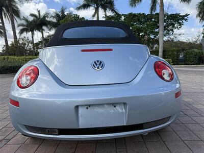 2010 Volkswagen New Beetle Convertible GLS  WOW !! LOW MILES !! GREAT COLOR COMBO !!954-902-9298 - Photo 7 - Pompano Beach, FL 33069