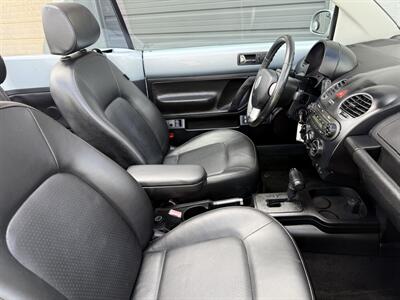 2010 Volkswagen New Beetle Convertible GLS  WOW !! LOW MILES !! GREAT COLOR COMBO !!954-902-9298 - Photo 59 - Pompano Beach, FL 33069