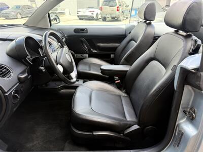 2010 Volkswagen New Beetle Convertible GLS  WOW !! LOW MILES !! GREAT COLOR COMBO !!954-902-9298 - Photo 52 - Pompano Beach, FL 33069