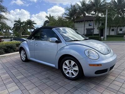 2010 Volkswagen New Beetle Convertible GLS  WOW !! LOW MILES !! GREAT COLOR COMBO !!954-902-9298 - Photo 35 - Pompano Beach, FL 33069