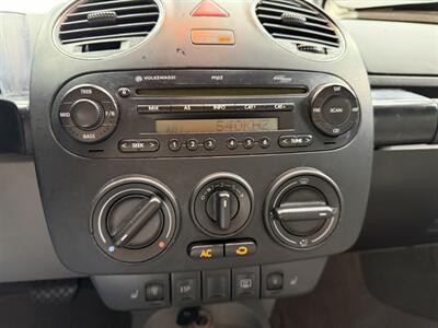 2006 Volkswagen Beetle 2.5 RARE COLOR !! BABY BLUE !! HOT SELLER LOW MILES !!! CALL NOW 954-902-9298 MATT - Photo 40 - Pompano Beach, FL 33069