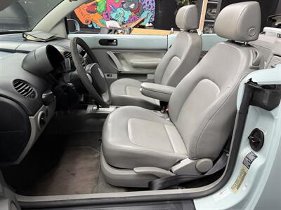 2006 Volkswagen Beetle 2.5 RARE COLOR !! BABY BLUE !! HOT SELLER LOW MILES !!! CALL NOW 954-902-9298 MATT - Photo 14 - Pompano Beach, FL 33069