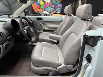 2006 Volkswagen Beetle 2.5 RARE COLOR !! BABY BLUE !! HOT SELLER LOW MILES !!! CALL NOW 954-902-9298 MATT - Photo 35 - Pompano Beach, FL 33069
