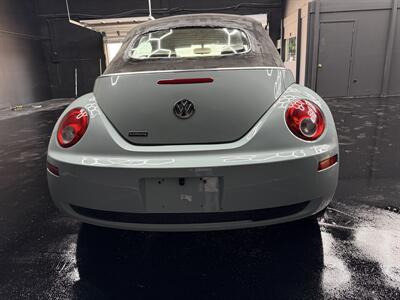 2006 Volkswagen Beetle 2.5 RARE COLOR !! BABY BLUE !! HOT SELLER LOW MILES !!! CALL NOW 954-902-9298 MATT - Photo 10 - Pompano Beach, FL 33069