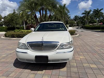 2005 Lincoln Town Car Signature Limited WOW !!! ONLY 67K MILES !! HEATER SEATS !! BIMINI TOP !! CLEAN CARFAX !! RARE TO FIND !!954-902-9298 - Photo 26 - Pompano Beach, FL 33069