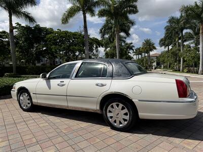 2005 Lincoln Town Car Signature Limited WOW !!! ONLY 67K MILES !! HEATER SEATS !! BIMINI TOP !! CLEAN CARFAX !! RARE TO FIND !!954-902-9298 - Photo 47 - Pompano Beach, FL 33069