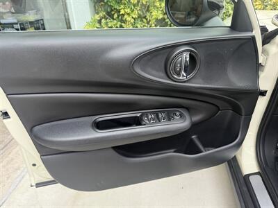 2016 MINI Clubman Cooper   - Photo 34 - Pompano Beach, FL 33069