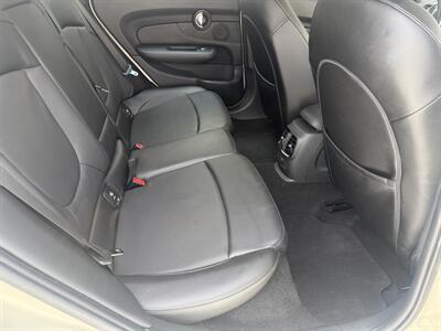 2016 MINI Clubman Cooper   - Photo 37 - Pompano Beach, FL 33069