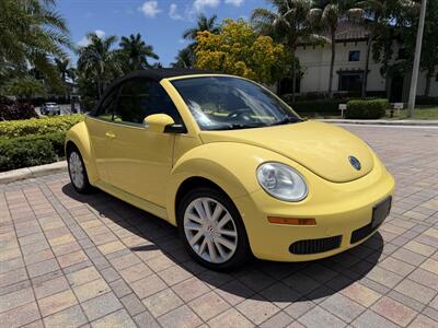 2008 Volkswagen New Beetle Convertible SE  WOW,!! YELLOW HARD TO FIND !!! POWER TOP !!HTD SETAS !!! CARFAX !!  954-902-9298 - Photo 5 - Pompano Beach, FL 33069