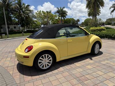 2008 Volkswagen New Beetle Convertible SE  WOW,!! YELLOW HARD TO FIND !!! POWER TOP !!HTD SETAS !!! CARFAX !!  954-902-9298 - Photo 36 - Pompano Beach, FL 33069