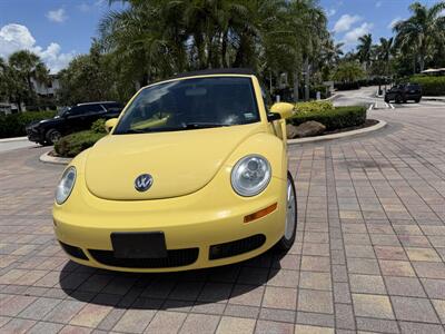 2008 Volkswagen New Beetle Convertible SE  WOW,!! YELLOW HARD TO FIND !!! POWER TOP !!HTD SETAS !!! CARFAX !!  954-902-9298 - Photo 26 - Pompano Beach, FL 33069