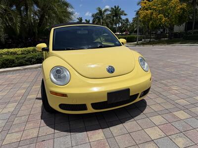 2008 Volkswagen New Beetle Convertible SE  WOW,!! YELLOW HARD TO FIND !!! POWER TOP !!HTD SETAS !!! CARFAX !!  954-902-9298 - Photo 28 - Pompano Beach, FL 33069