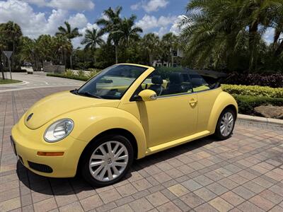 2008 Volkswagen New Beetle Convertible SE  WOW,!! YELLOW HARD TO FIND !!! POWER TOP !!HTD SETAS !!! CARFAX !!  954-902-9298 - Photo 11 - Pompano Beach, FL 33069