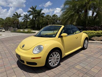 2008 Volkswagen New Beetle Convertible SE  WOW,!! YELLOW HARD TO FIND !!! POWER TOP !!HTD SETAS !!! CARFAX !!  954-902-9298 - Photo 39 - Pompano Beach, FL 33069