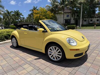 2008 Volkswagen New Beetle Convertible SE  WOW,!! YELLOW HARD TO FIND !!! POWER TOP !!HTD SETAS !!! CARFAX !!  954-902-9298 - Photo 10 - Pompano Beach, FL 33069