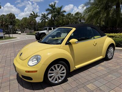 2008 Volkswagen New Beetle Convertible SE  WOW,!! YELLOW HARD TO FIND !!! POWER TOP !!HTD SETAS !!! CARFAX !!  954-902-9298 - Photo 30 - Pompano Beach, FL 33069
