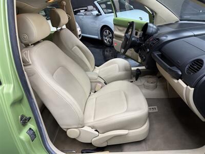 2005 Volkswagen Beetle GLS WOW !! SUPER LOW MILES 75K !! RARE COLOR !! HARD TO FIND IT COUPE!! 954-902-9298 - Photo 22 - Pompano Beach, FL 33069