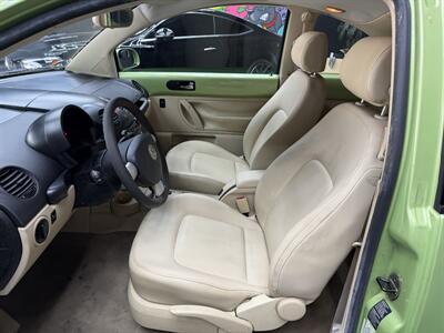 2005 Volkswagen Beetle GLS WOW !! SUPER LOW MILES 75K !! RARE COLOR !! HARD TO FIND IT COUPE!! 954-902-9298 - Photo 40 - Pompano Beach, FL 33069