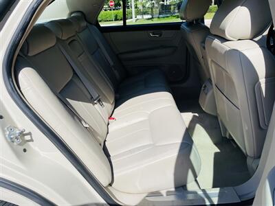 2010 Cadillac DTS 4.6L V8  sedan - Photo 10 - Pompano Beach, FL 33069