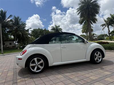 2007 Volkswagen New Beetle Convertible Triple White  WOW!! TRIPLE WHITE EDDITION!! 82k !! - Photo 54 - Pompano Beach, FL 33069