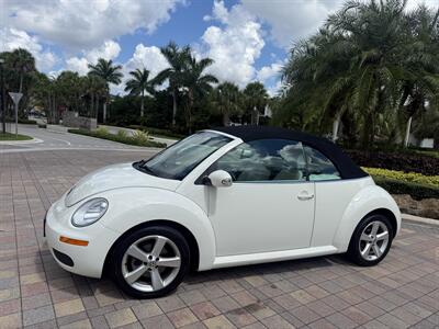 2007 Volkswagen New Beetle Convertible Triple White  WOW!! TRIPLE WHITE EDDITION!! 82k !! - Photo 4 - Pompano Beach, FL 33069