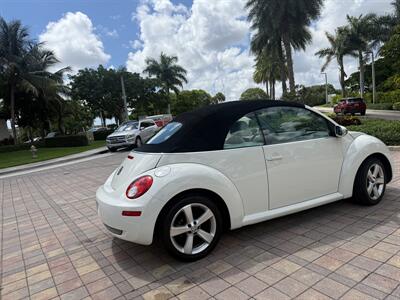 2007 Volkswagen New Beetle Convertible Triple White  WOW!! TRIPLE WHITE EDDITION!! 82k !! - Photo 57 - Pompano Beach, FL 33069