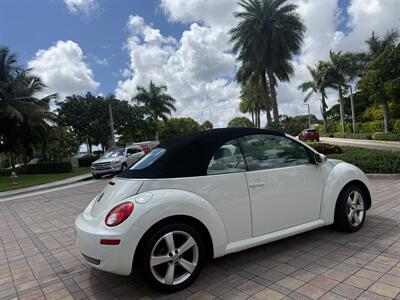 2007 Volkswagen New Beetle Convertible Triple White  WOW!! TRIPLE WHITE EDDITION!! 82k !! - Photo 55 - Pompano Beach, FL 33069