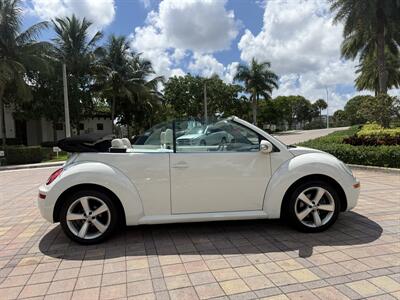 2007 Volkswagen New Beetle Convertible Triple White  WOW!! TRIPLE WHITE EDDITION!! 82k !! - Photo 41 - Pompano Beach, FL 33069