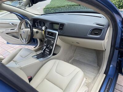 2016 Volvo V60 T5 Drive-E Premier  WOW!!! ONLY 83K MILES !! RARE COLOR !! 1 OWNER CAR !! 954-902-9298 MATT - Photo 31 - Pompano Beach, FL 33069