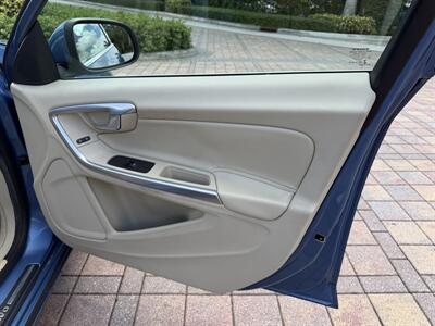 2016 Volvo V60 T5 Drive-E Premier  WOW!!! ONLY 83K MILES !! RARE COLOR !! 1 OWNER CAR !! 954-902-9298 MATT - Photo 35 - Pompano Beach, FL 33069