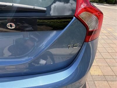 2016 Volvo V60 T5 Drive-E Premier  WOW!!! ONLY 83K MILES !! RARE COLOR !! 1 OWNER CAR !! 954-902-9298 MATT - Photo 23 - Pompano Beach, FL 33069