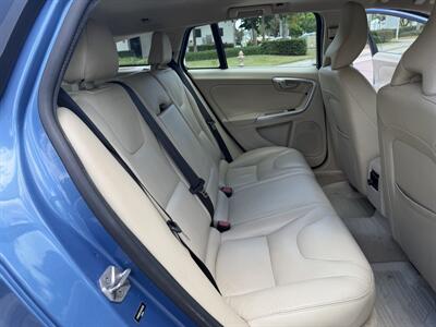 2016 Volvo V60 T5 Drive-E Premier  WOW!!! ONLY 83K MILES !! RARE COLOR !! 1 OWNER CAR !! 954-902-9298 MATT - Photo 33 - Pompano Beach, FL 33069