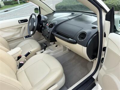 2006 Volkswagen New Beetle Convertible 2.5   - Photo 39 - Pompano Beach, FL 33069