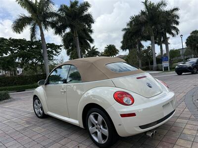 2006 Volkswagen New Beetle Convertible 2.5   - Photo 42 - Pompano Beach, FL 33069