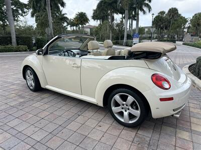 2006 Volkswagen New Beetle Convertible 2.5   - Photo 23 - Pompano Beach, FL 33069